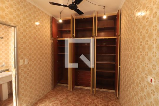 Despensa de casa à venda com 2 quartos, 143m² em Vila Carrão, São Paulo