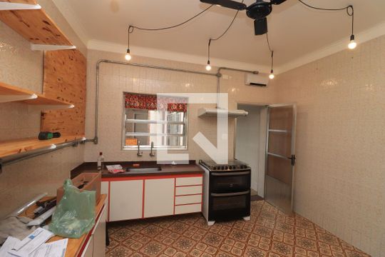 Cozinha de casa à venda com 2 quartos, 143m² em Vila Carrão, São Paulo