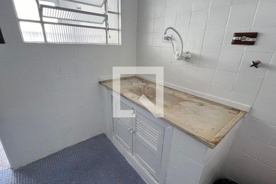 Cozinha de apartamento para alugar com 2 quartos, 83m² em Sumarezinho, São Paulo