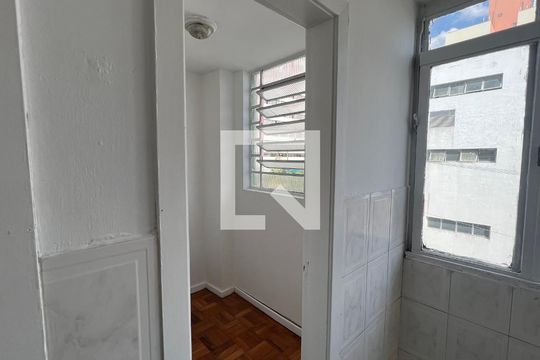 Quarto de Serviço de apartamento para alugar com 2 quartos, 83m² em Sumarezinho, São Paulo
