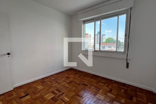 Quarto 1 de apartamento para alugar com 2 quartos, 83m² em Sumarezinho, São Paulo
