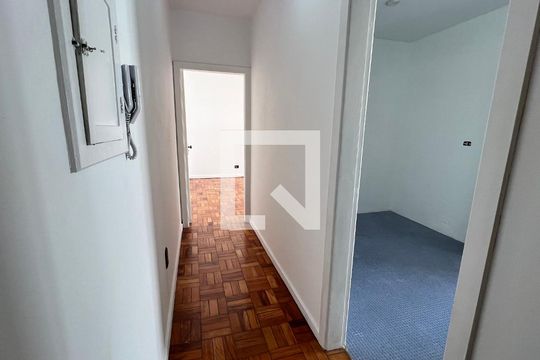 Entrada  de apartamento para alugar com 2 quartos, 83m² em Sumarezinho, São Paulo