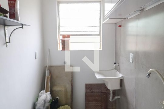 Cozinha e Área de Serviço de apartamento para alugar com 2 quartos, 44m² em Menino Deus, Porto Alegre