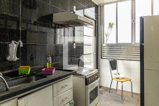Cozinha de apartamento à venda com 1 quarto, 60m² em Santa Ifigênia, São Paulo