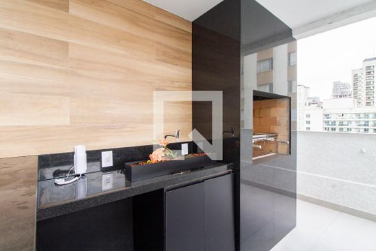 Área comum - Churrasqueira de kitnet/studio para alugar com 1 quarto, 27m² em Pinheiros, São Paulo