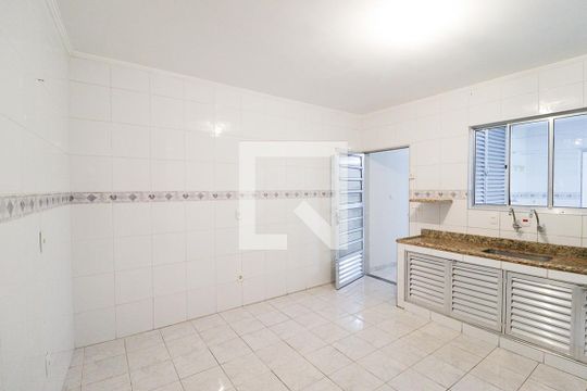 Cozinha de casa para alugar com 2 quartos, 70m² em Lauzane Paulista, São Paulo