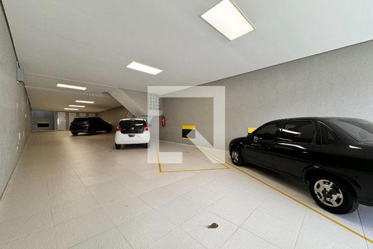Garagem de apartamento à venda com 3 quartos, 90m² em Campestre, Santo André