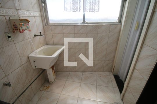 Área de Serviço de apartamento para alugar com 2 quartos, 80m² em Ramos, Rio de Janeiro