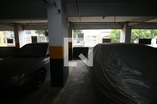 Garagem de apartamento para alugar com 2 quartos, 80m² em Ramos, Rio de Janeiro