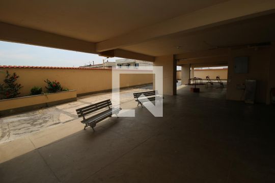 Área  de apartamento para alugar com 2 quartos, 80m² em Ramos, Rio de Janeiro