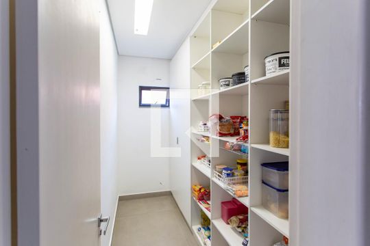 Despensa de casa à venda com 4 quartos, 380m² em Canaa, Belo Horizonte