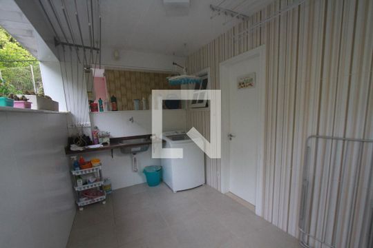 Área de Serviços de casa de condomínio à venda com 4 quartos, 308m² em Pendotiba, Niterói