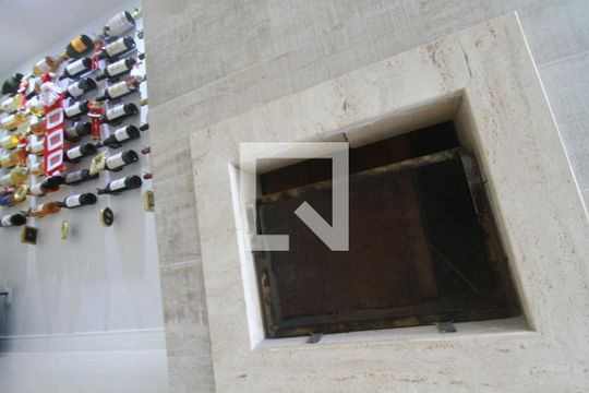 Sala - Lareira de casa de condomínio à venda com 4 quartos, 308m² em Pendotiba, Niterói