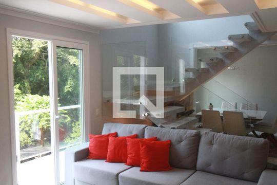 Sala de casa de condomínio à venda com 4 quartos, 308m² em Pendotiba, Niterói
