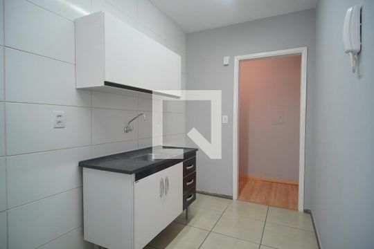 Cozinha de apartamento à venda com 1 quarto, 40m² em Centro, São Leopoldo