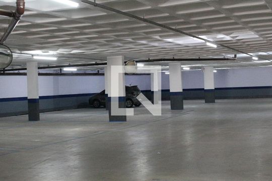 Garagem de apartamento para alugar com 2 quartos, 70m² em Parada Inglesa, São Paulo