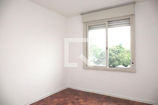 Quarto 2 de apartamento para alugar com 2 quartos, 82m² em Rio Branco, Porto Alegre