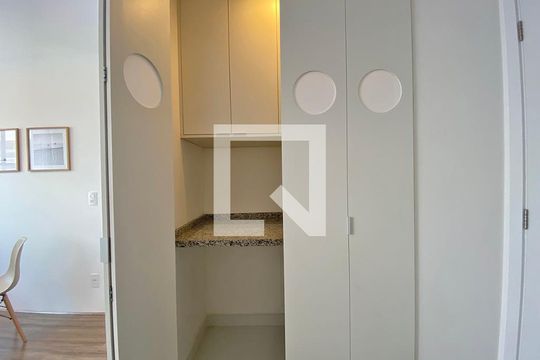 Área de Serviço de apartamento para alugar com 1 quarto, 36m² em Quarta Parada, São Paulo