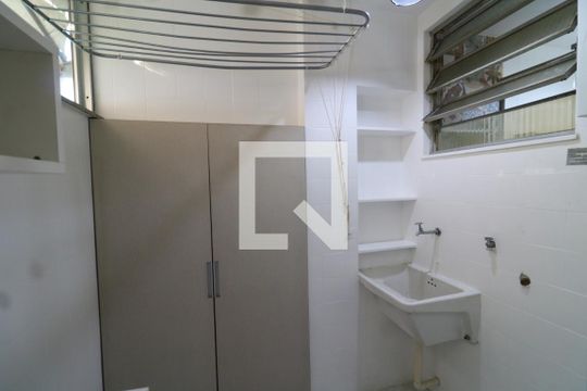 Área de Serviço de apartamento para alugar com 2 quartos, 57m² em Moneró, Rio de Janeiro