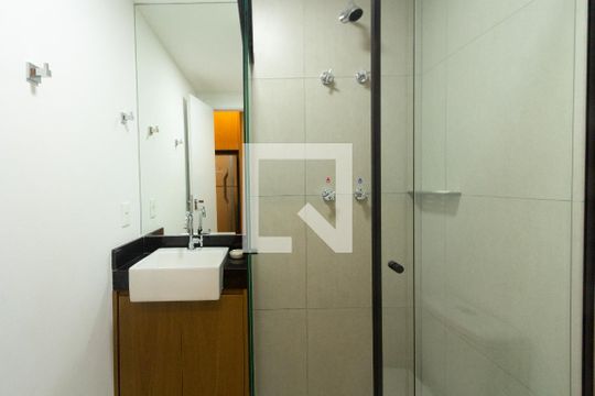 Banheiro de apartamento à venda com 1 quarto, 24m² em Vila Olímpia, São Paulo
