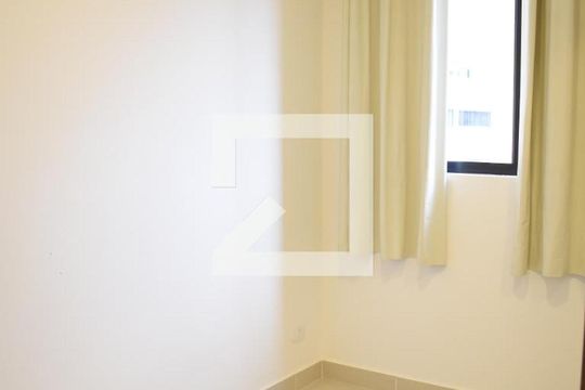 Quarto 2 de apartamento para alugar com 2 quartos, 50m² em Santa Quitéria, Curitiba