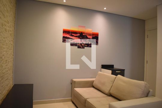 Sala de apartamento para alugar com 2 quartos, 50m² em Santa Quitéria, Curitiba