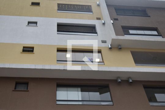 Plaquinha de apartamento para alugar com 2 quartos, 50m² em Santa Quitéria, Curitiba