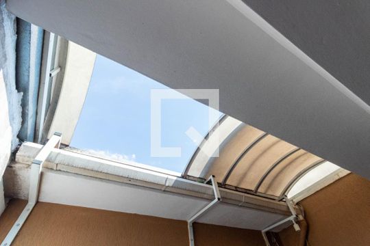 Quintal de casa à venda com 2 quartos, 90m² em Jardim Três Marias, São Paulo