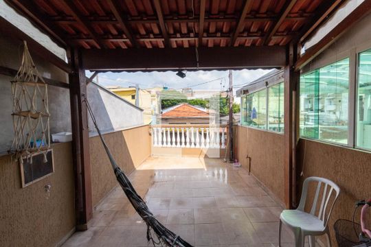 Varanda de casa à venda com 2 quartos, 90m² em Jardim Três Marias, São Paulo
