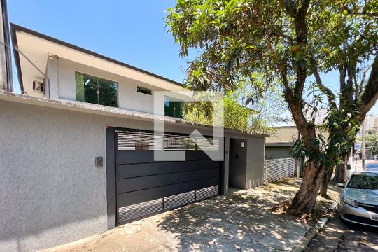 Fachada de casa à venda com 5 quartos, 385m² em Indianópolis, São Paulo