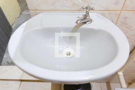 Banheiro 1  de casa à venda com 1 quarto, 50m² em Vila Taquari, São Paulo