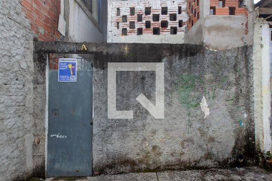 Fachada  de casa à venda com 1 quarto, 50m² em Vila Taquari, São Paulo
