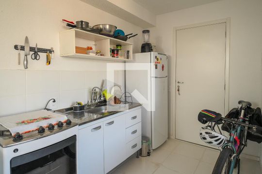 Cozinha de apartamento à venda com 2 quartos, 35m² em Saúde, São Paulo