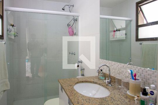 Banheiro da Suíte 2 de apartamento à venda com 3 quartos, 115m² em Vital Brasil, Niterói