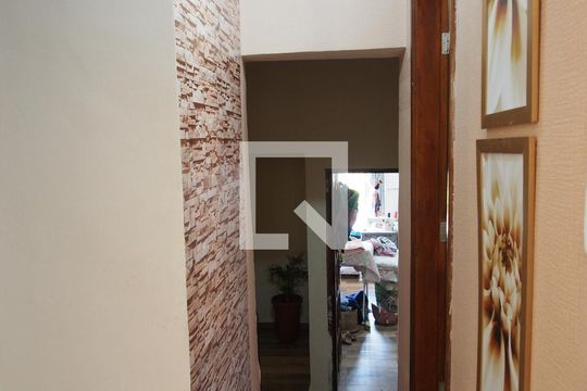 Corredor de casa à venda com 4 quartos, 300m² em Vila Joana, Jundiaí