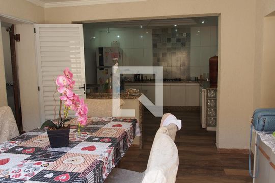 Sala de Jantar de casa à venda com 4 quartos, 300m² em Vila Joana, Jundiaí
