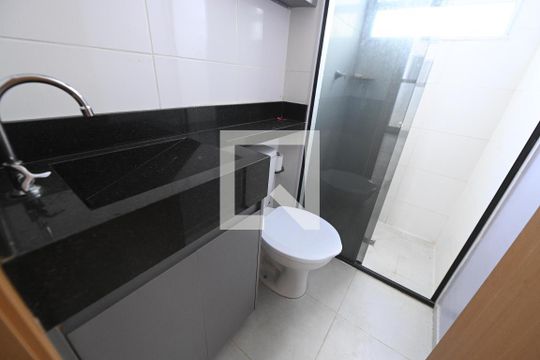 Banheiro de apartamento à venda com 2 quartos, 40m² em Setor Morada do Sol, Goiânia