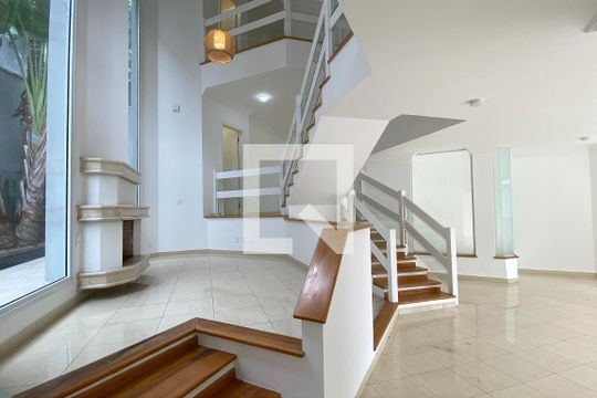 Sala de casa de condomínio à venda com 4 quartos, 414m² em Residencial Zero (tambore), Santana de Parnaíba