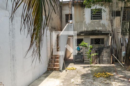 Vista do Quarto de casa para alugar com 1 quarto, 40m² em Cordovil, Rio de Janeiro
