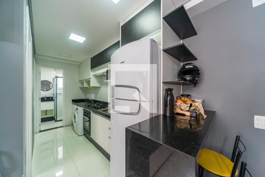 Cozinha  de apartamento à venda com 2 quartos, 35m² em Parque São Vicente, Mauá