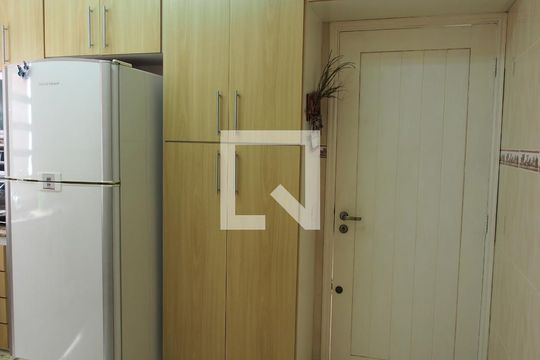 Cozinha de casa de condomínio à venda com 2 quartos, 118m² em Vila Maringa, Jundiaí