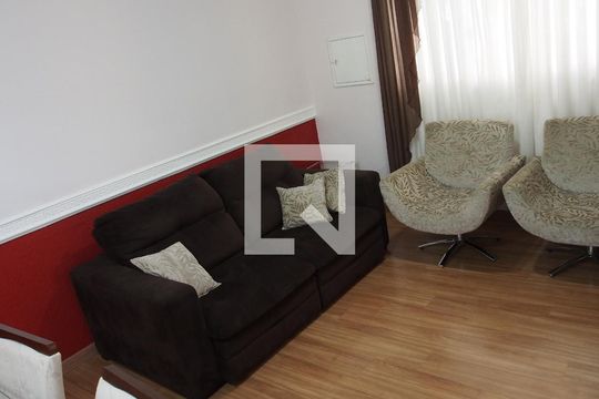 Sala de casa de condomínio à venda com 2 quartos, 118m² em Vila Maringa, Jundiaí
