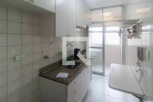 Cozinha e Área de Serviço de apartamento à venda com 2 quartos, 56m² em Sacomã, São Paulo