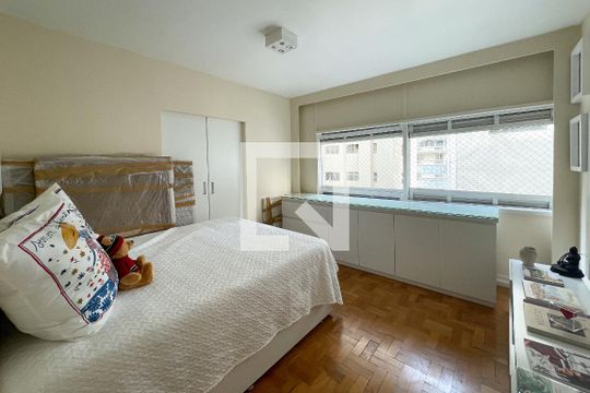 Quarto 1 de apartamento à venda com 3 quartos, 174m² em Jardim Paulista, São Paulo