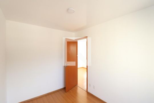 Quarto 1 de apartamento para alugar com 2 quartos, 44m² em Alcantara, São Gonçalo