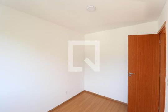 Quarto 1 de apartamento para alugar com 2 quartos, 44m² em Alcantara, São Gonçalo