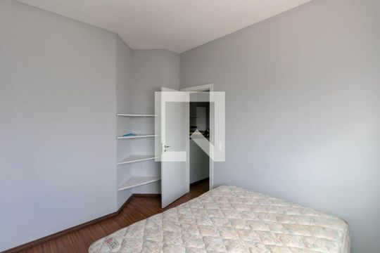 Quarto de kitnet/studio à venda com 1 quarto, 50m² em Savassi, Belo Horizonte