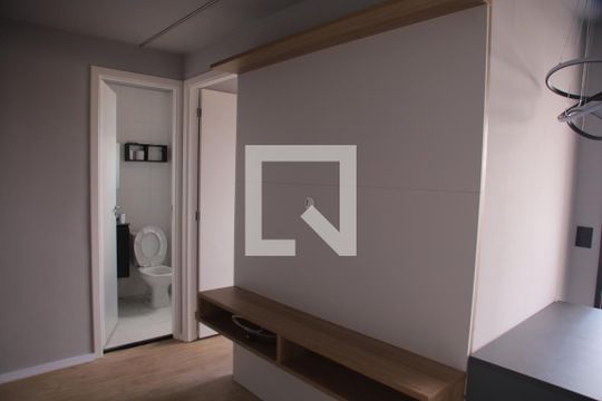 Sala/Cozinha de apartamento à venda com 1 quarto, 29m² em Km 18, Osasco
