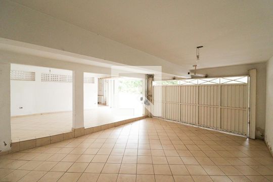 Garagem de casa à venda com 4 quartos, 250m² em Parque Mandaqui, São Paulo