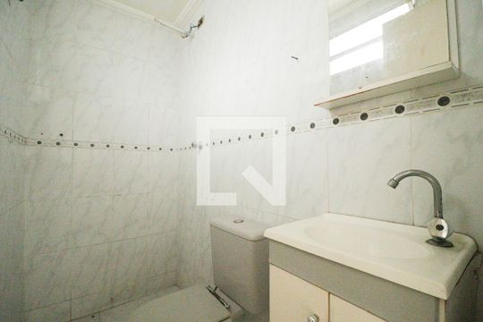 Banheiro do Salão de Festas de casa à venda com 4 quartos, 250m² em Parque Mandaqui, São Paulo